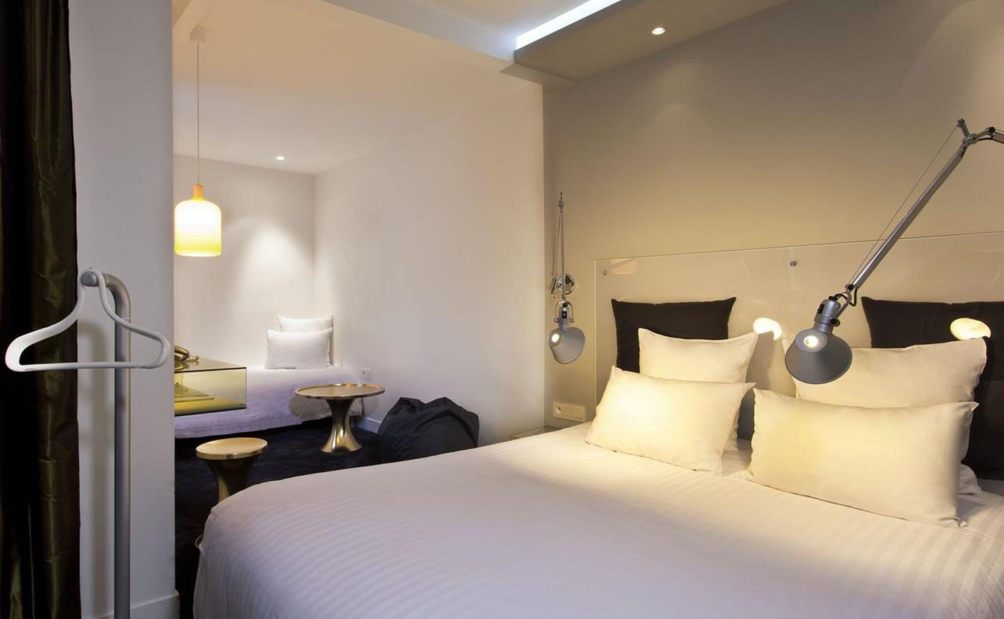 Color Design Hotel Париж Экстерьер фото