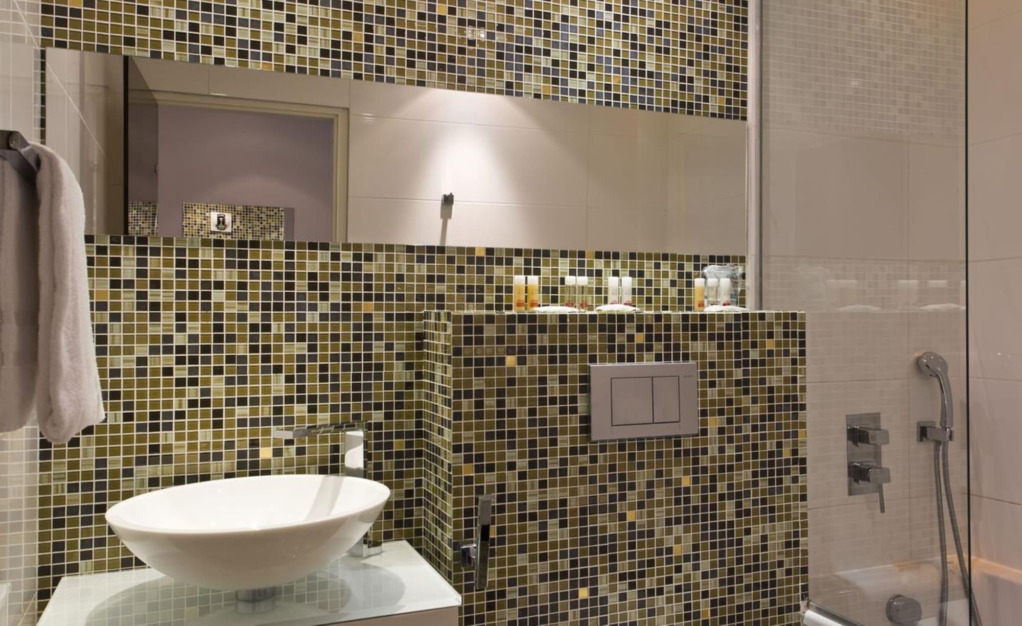 Color Design Hotel Париж Экстерьер фото