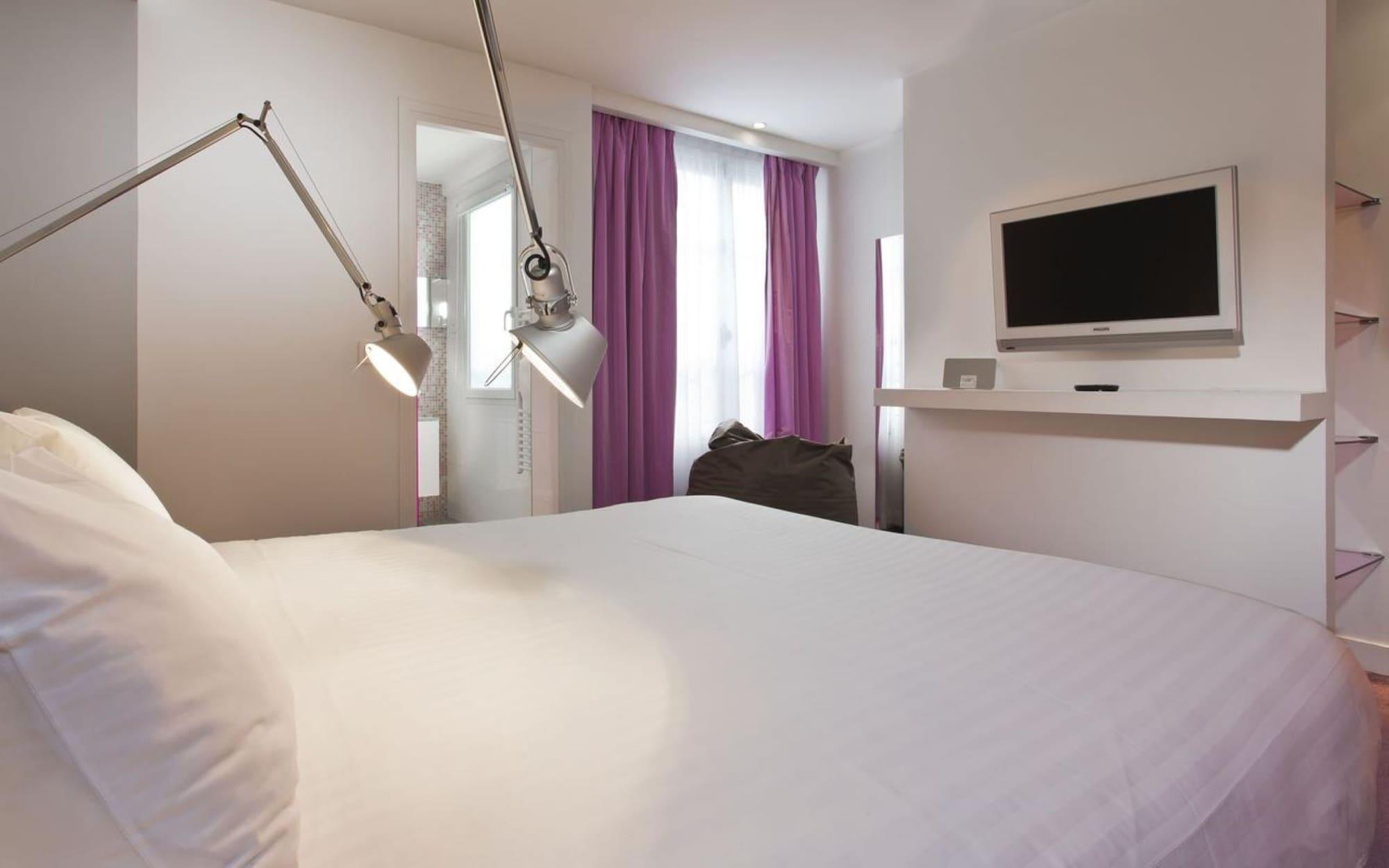 Color Design Hotel Париж Экстерьер фото