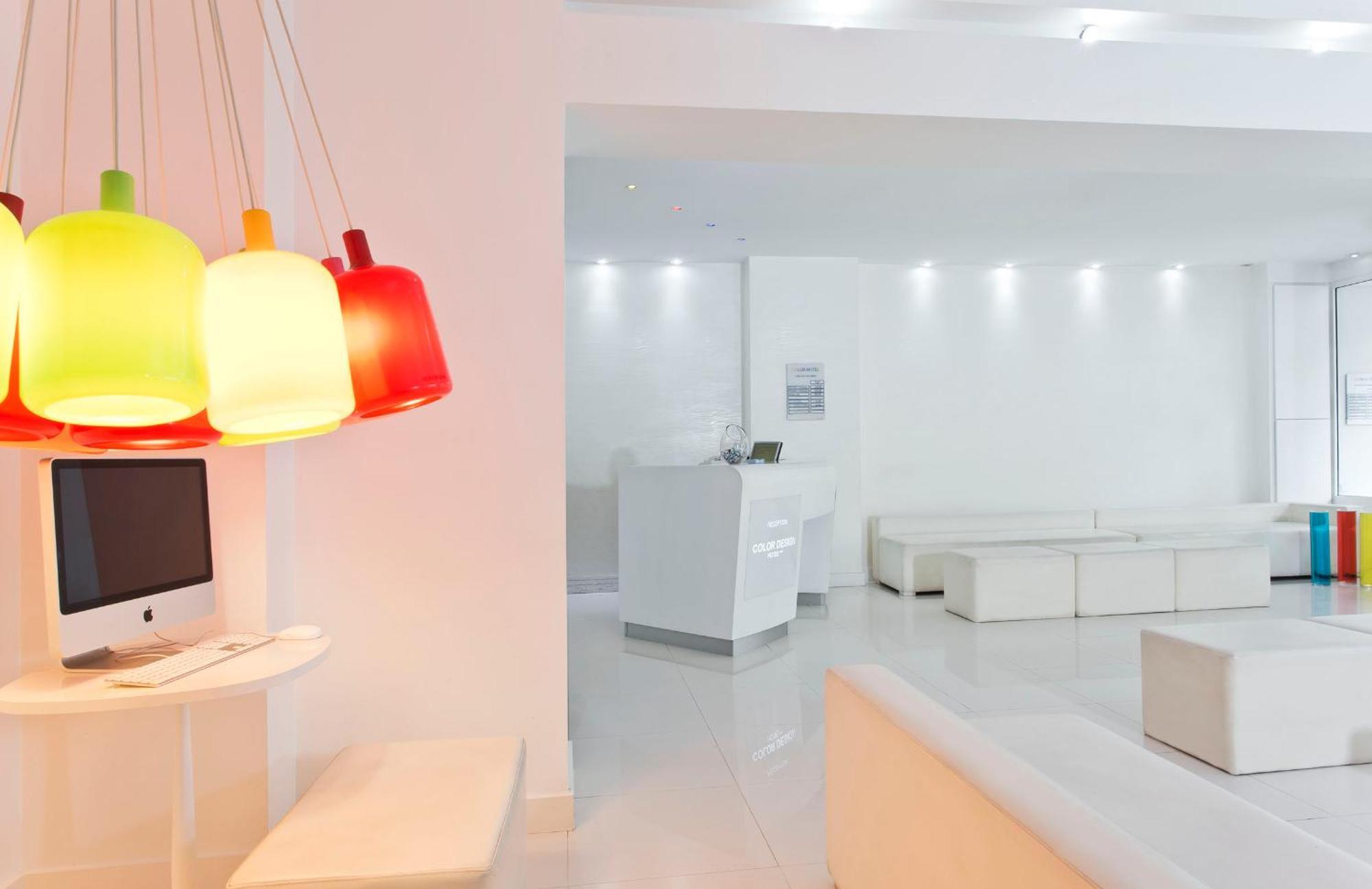 Color Design Hotel Париж Экстерьер фото